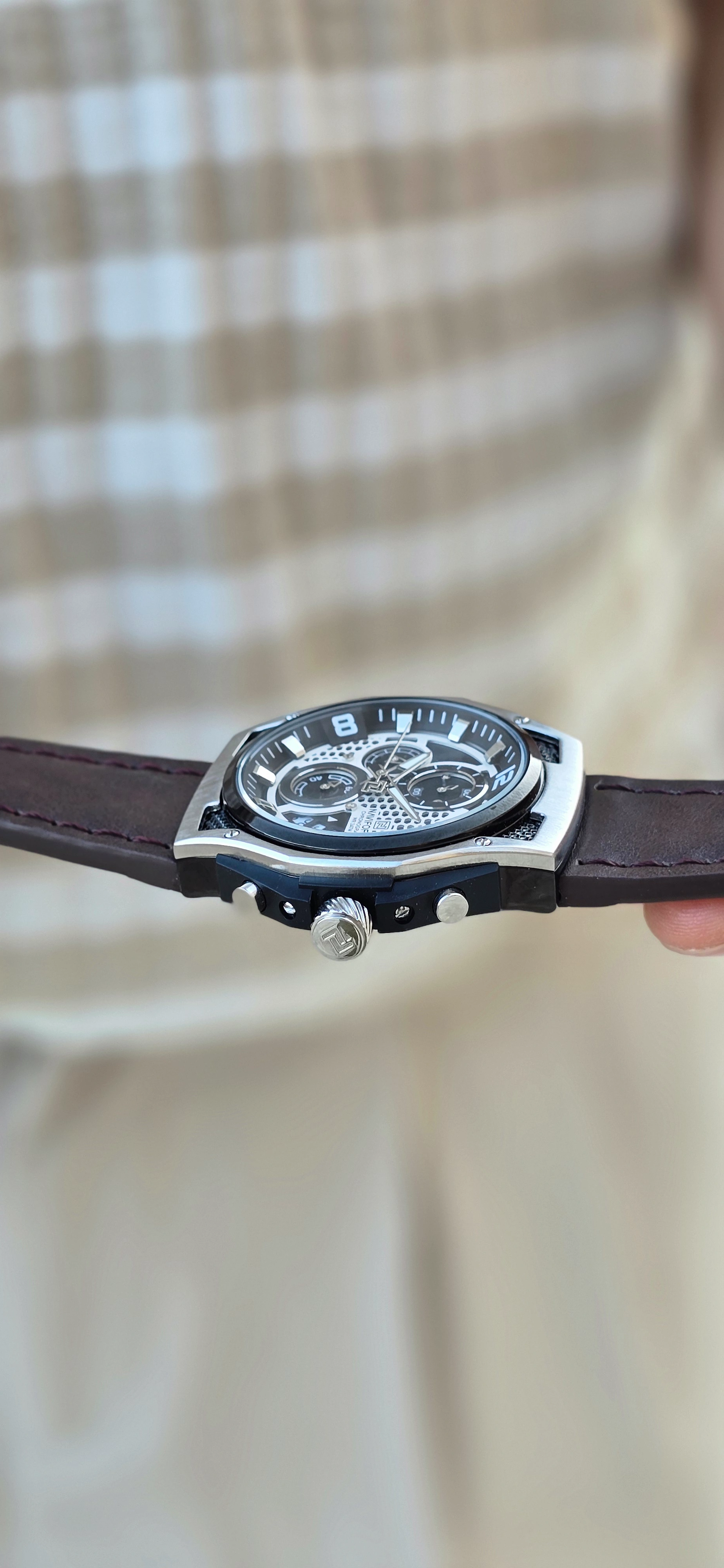 ساعت مچی مردانه نیوی فورس naviforce بند چرمی مدل nf8051