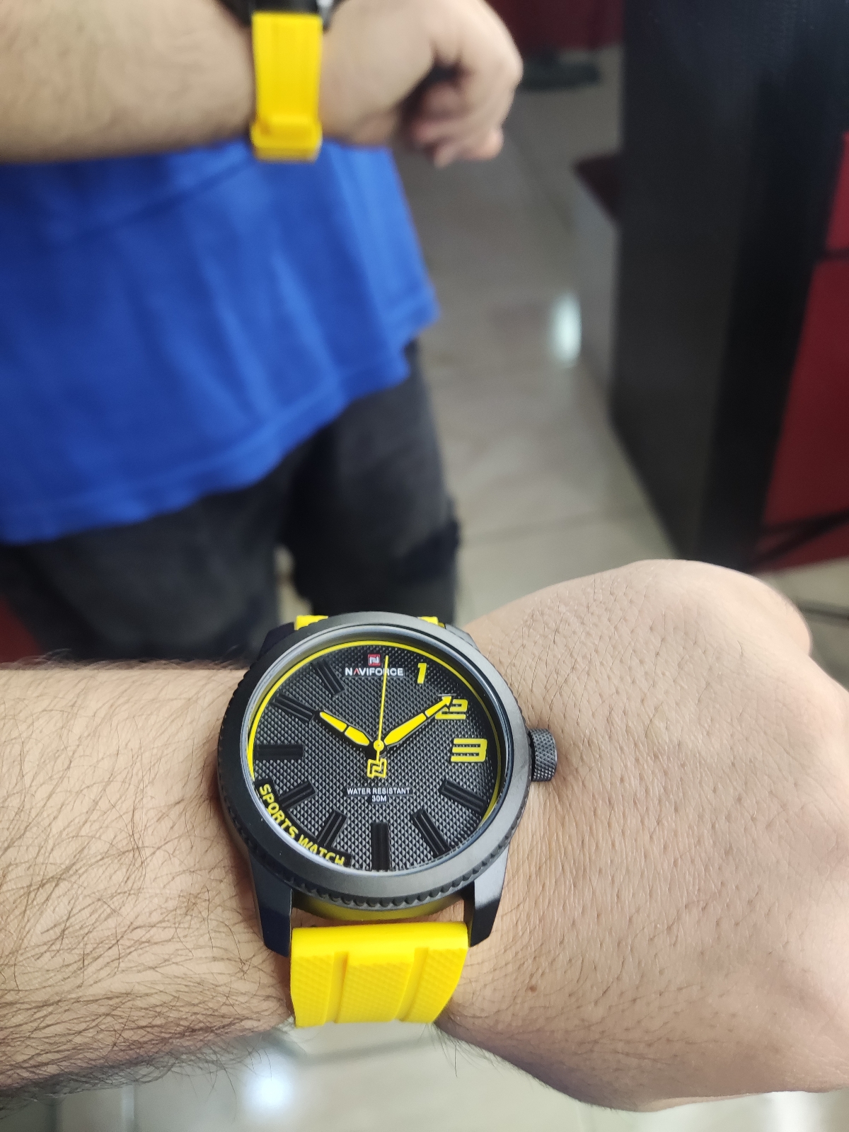 ساعت مچی مردانه نیوی فورس naviforce بند سیلیکونی مدل nf9202